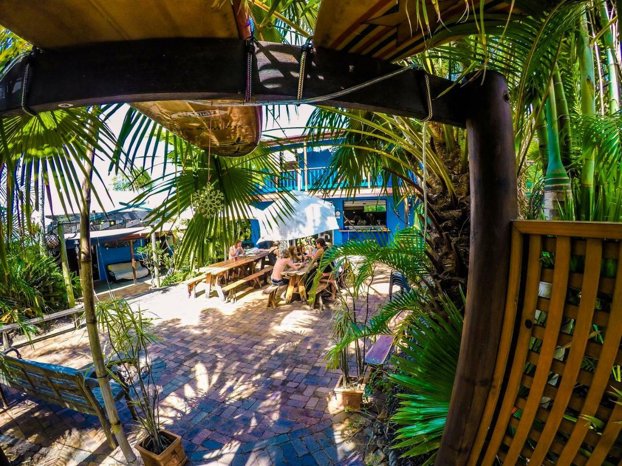 Хостел Cool Bananas Backpackers Агнес-Уотер Экстерьер фото
